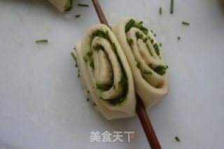 椒盐香葱花卷的做法步骤：7