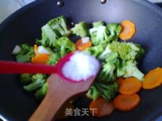 清炒西兰花的做法步骤：8