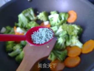 清炒西兰花的做法步骤：9
