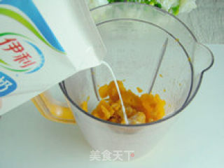 瓜香怡人—牛奶南瓜浓汤的做法步骤：5