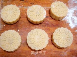 五仁月饼的做法步骤：17