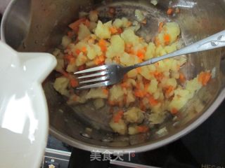 宝宝辅食——肉末土豆茸的做法步骤：5