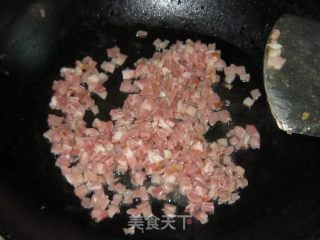 培根菌菇奶油白酱意面的做法步骤：3