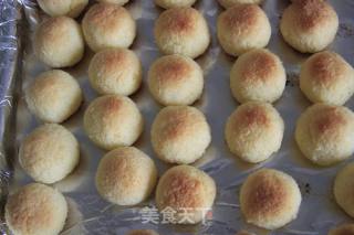 椰蓉球的做法步骤：8