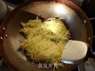 家常快炒-----青椒土豆丝的做法步骤：6