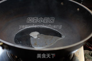 西红柿炒青椒的做法步骤：3