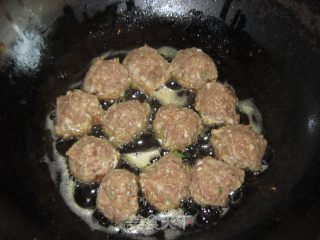 意式肉丸红酱意面的做法步骤：5