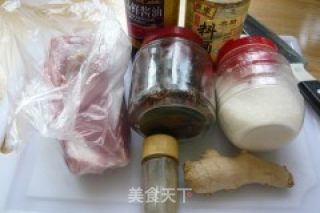 自制猪肉松的做法步骤：1