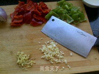 溜肉段的做法步骤：3
