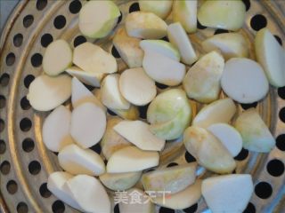 秋天素补——葱香小芋头的做法步骤：4