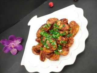 秋天素补——葱香小芋头的做法步骤：12