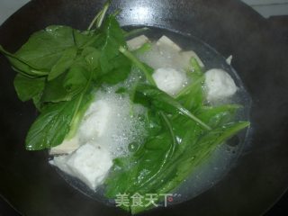 鱼丸冻豆腐汤的做法步骤：5