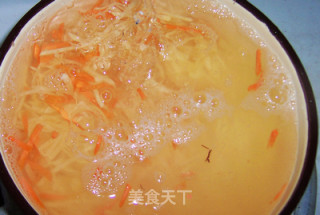 节日餐桌上的快手菜--炝拌酸辣土豆丝的做法步骤：2