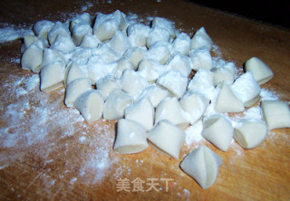 猪肉胡萝卜水饺的做法步骤：7