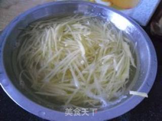 尖椒土豆丝的做法步骤：3