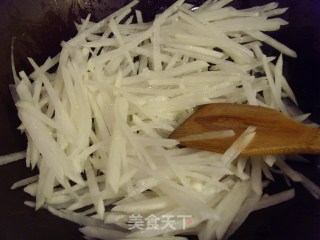 葱香白蘿蔔絲的做法步骤：3