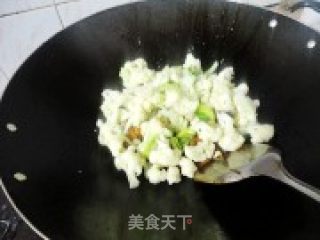 鸡翅炒菜花的做法步骤：7