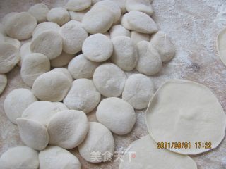 味道鲜美的鳕鱼饺子的做法步骤：6