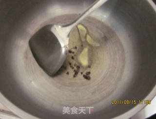 酱香肥肠的做法步骤：4