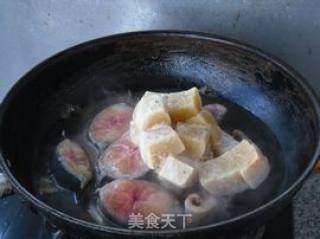【鲶鱼炖冻豆腐】的做法步骤：5