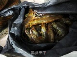 酱油葱爆大虾的做法步骤：1
