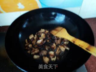 鹌鹑蛋烧肉的做法步骤：5