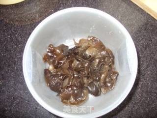 爽口下酒菜-----响油木耳的做法步骤：5