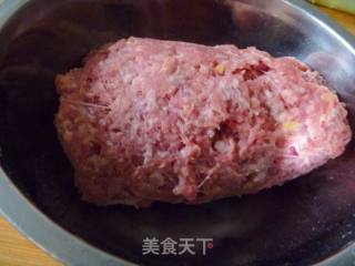 【简单制作的花样饼大全】多层牛肉胡萝卜馅饼的做法步骤：6