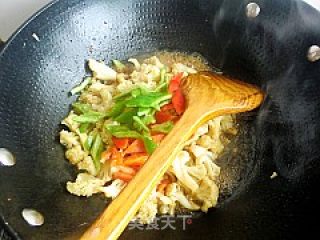 简单家常菜---家常烧花菜的做法步骤：9