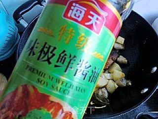 简单家常菜---鸡小肘烧土豆的做法步骤：11