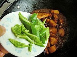 简单家常菜---鸡小肘烧土豆的做法步骤：15
