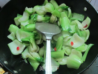 南昌风味辣炒油菜梗的做法步骤：5