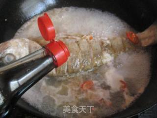 蒜子烧海鲈鱼的做法步骤：5