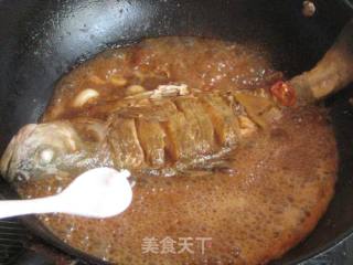 蒜子烧海鲈鱼的做法步骤：7