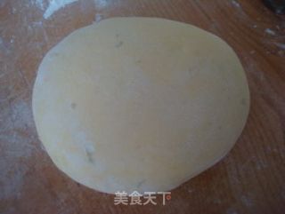 【南瓜的花样年华】南瓜花生红糖刺猬包的做法步骤：2