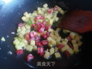 【南瓜的花样年华】南瓜腊肠炒饭的做法步骤：5