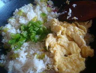 【南瓜的花样年华】南瓜腊肠炒饭的做法步骤：7