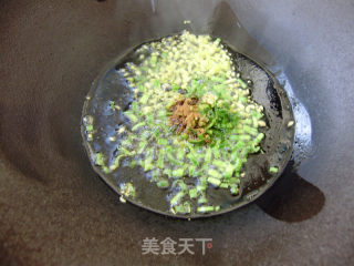 家常菜----火腿肠炒扁豆的做法步骤：3
