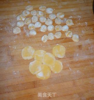 南瓜鸡肉香菇小水饺的做法步骤：15