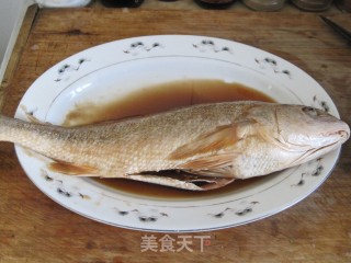 红烧大黄鱼的做法步骤：2