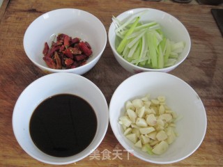 红烧大黄鱼的做法步骤：3