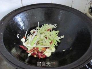 红烧大黄鱼的做法步骤：7