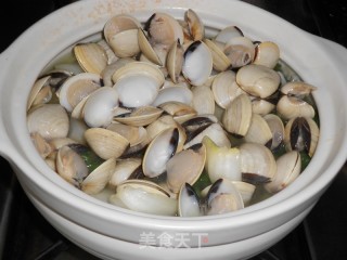 蛤蜊白菜煲的做法步骤：6
