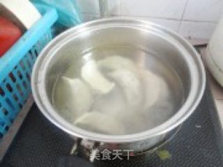 猪肉饺子乌冬面的做法步骤：2