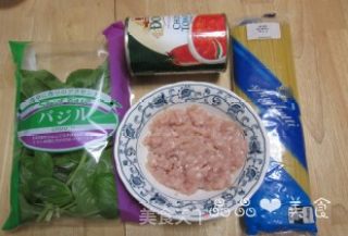【一个人的营养面】番茄鸡蓉意面的做法步骤：1