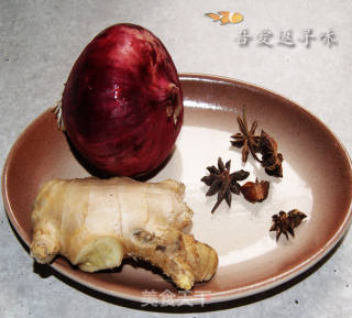 柱侯酱焖牛腩的做法步骤：2