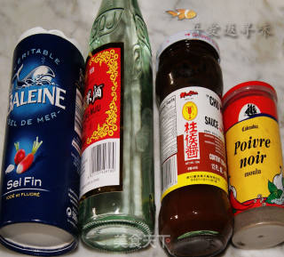 柱侯酱焖牛腩的做法步骤：3