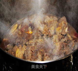 柱侯酱焖牛腩的做法步骤：16