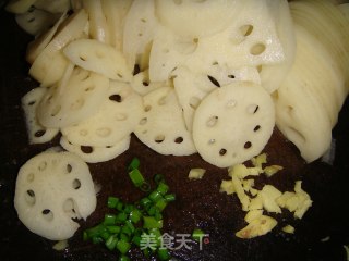 清炒藕片的做法步骤：2