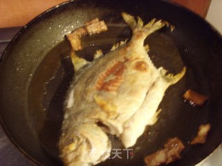 酸甜香煎魚的做法步骤：5